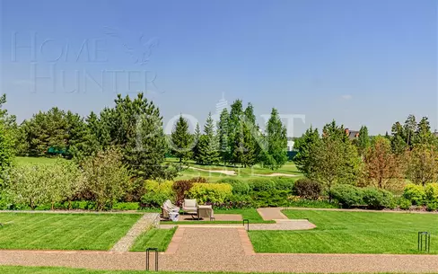 2-этажный коттедж 1 300 м² с отделкой