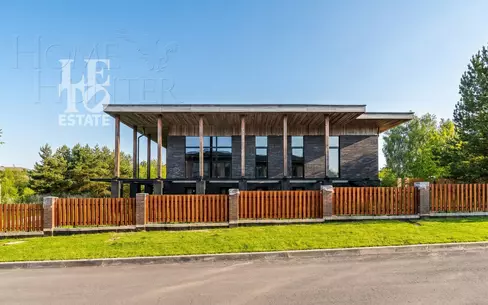 2-этажный коттедж 691.4 м² без отделки