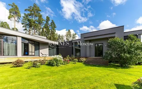 1-этажный коттедж 700 м² с отделкой