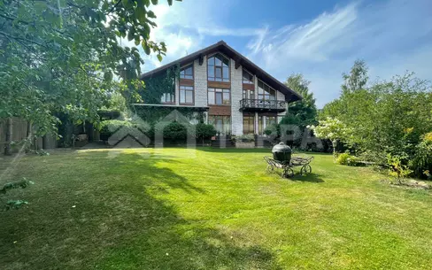 3-этажный коттедж 600 м² с отделкой