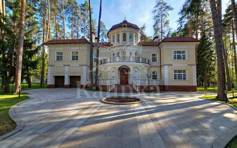 2-этажный коттедж 1 250 м² с отделкой