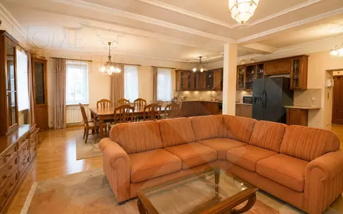4-КОМН. КВАРТИРА С ОТДЕЛКОЙ 152 М² НА 4 ЭТАЖЕ