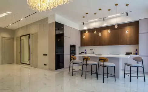 2-этажный коттедж 500 м² с отделкой