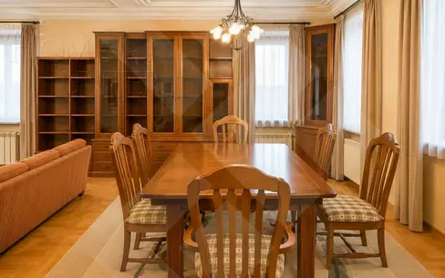 4-КОМН. КВАРТИРА С ОТДЕЛКОЙ 152 М² НА 4 ЭТАЖЕ
