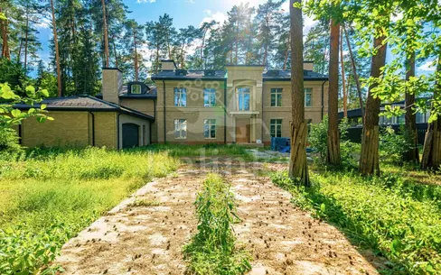 2-этажный коттедж 850 м² без отделки
