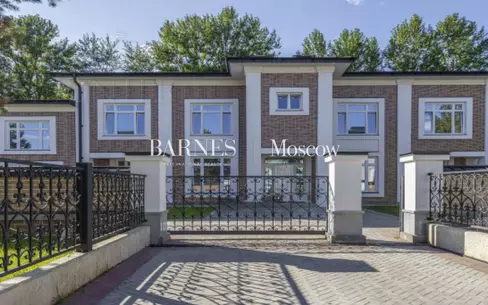 2-этажный коттедж 665 м² с отделкой