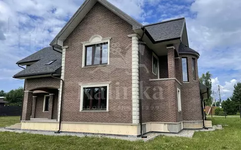 2-этажный коттедж 380 м² без отделки