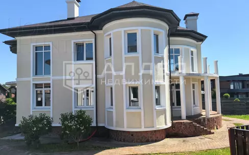 2-этажный коттедж 300 м² без отделки