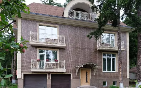 2-этажный коттедж 1 065 м² с отделкой