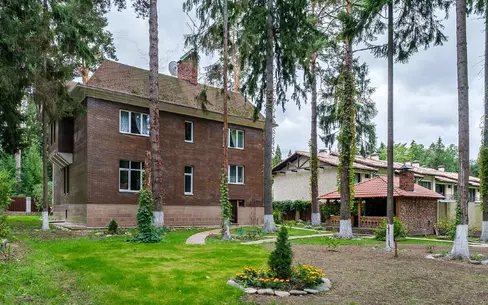 2-этажный коттедж 1 065 м² с отделкой