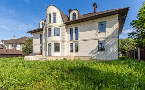 2-этажный коттедж 860 м² без отделки