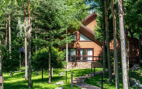 2-этажный коттедж 260 м² с отделкой
