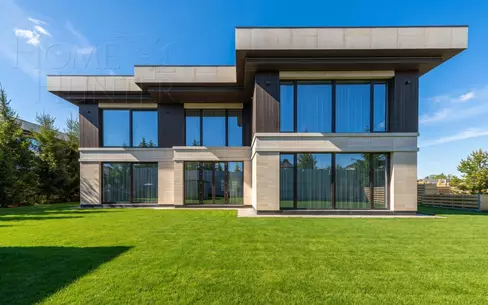 2-этажный коттедж 1 250 м² без отделки