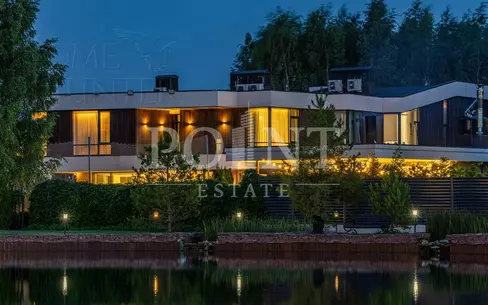 2-этажный коттедж 1 624 м² с отделкой