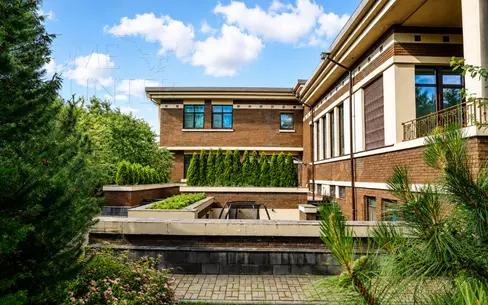 2-этажный коттедж 550 м² с отделкой