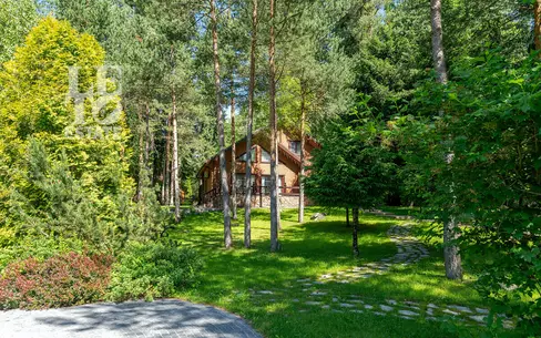 2-этажный коттедж 260 м² с отделкой