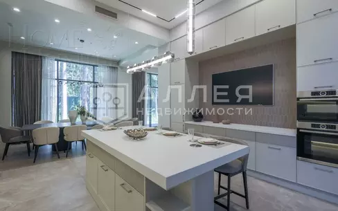 КОТТЕДЖ 380 м² с отделкой