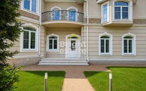 2-этажный коттедж 640 м² с отделкой