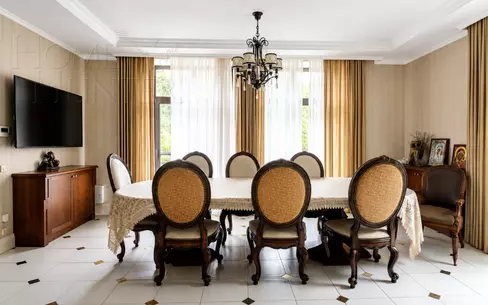 2-этажный коттедж 550 м² с отделкой