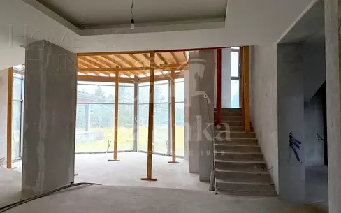 2-этажный коттедж 825 м² без отделки