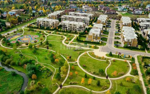 3-этажный таунхаус 290 м² с отделкой