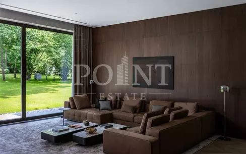 2-этажный коттедж 1 550 м² с отделкой