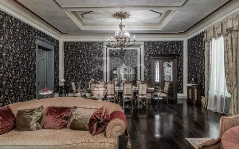 2-этажный коттедж 1 500 м² с отделкой