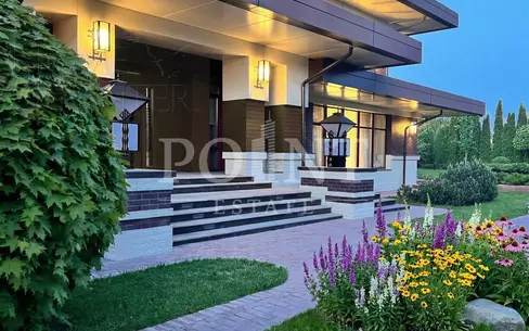 2-этажный коттедж 900 м² с отделкой
