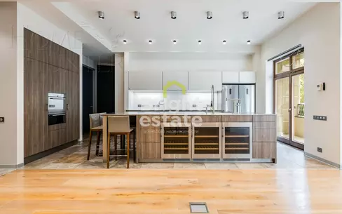 4-КОМН. КВАРТИРА С ОТДЕЛКОЙ 158 М² НА 2 ЭТАЖЕ