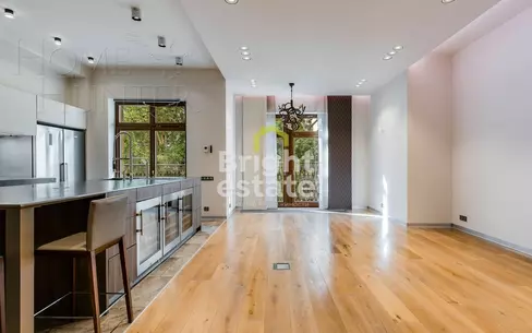 4-КОМН. КВАРТИРА С ОТДЕЛКОЙ 158 М² НА 2 ЭТАЖЕ