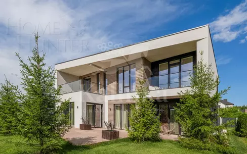2-этажный коттедж 385 м² с отделкой