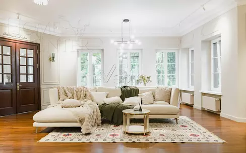 2-этажный коттедж 1 463 м² с отделкой