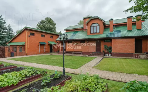2-этажный коттедж 490 м² с отделкой