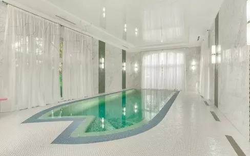 3-этажный коттедж 953 м² с отделкой