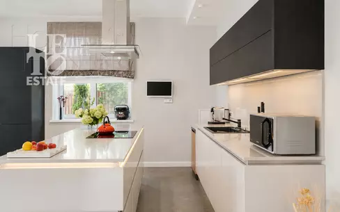 1-этажный коттедж 280 м² с отделкой