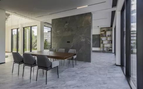 2-этажный коттедж 340 м² с отделкой