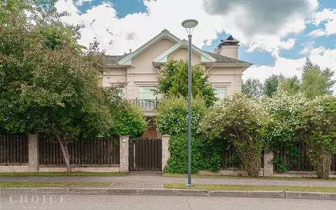 2-этажный коттедж 655 м² с отделкой