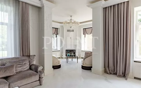 2-этажный коттедж 1 258 м² с отделкой