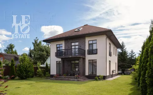 2-этажный коттедж 280 м² с отделкой