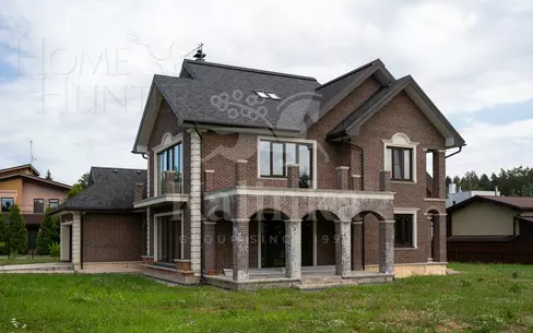 2-этажный коттедж 380 м² без отделки