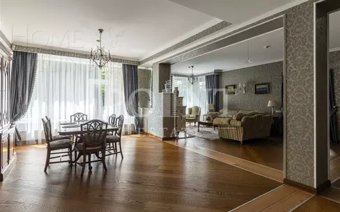 3-этажный таунхаус 500 м² с отделкой