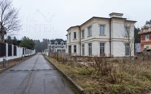 2-этажный коттедж 655 м² без отделки