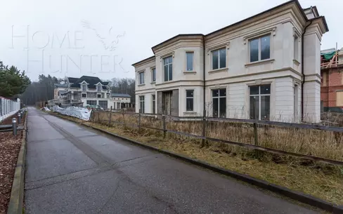 2-этажный коттедж 655 м² без отделки