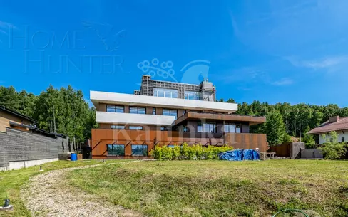 2-этажный коттедж 1 050 м² с отделкой