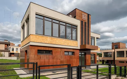 3-этажный коттедж 280 м² с отделкой