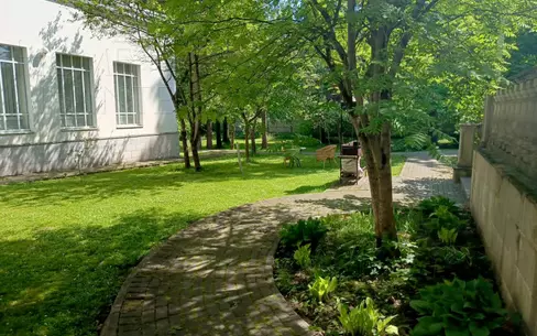 2-этажный коттедж 2 000 м² с отделкой