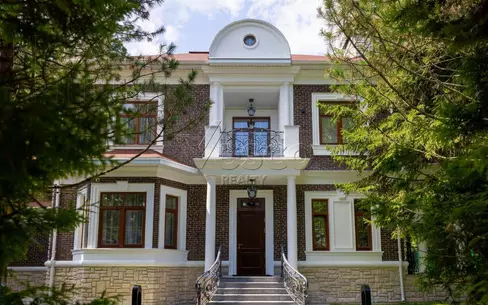 2-этажный коттедж 357 м² с отделкой