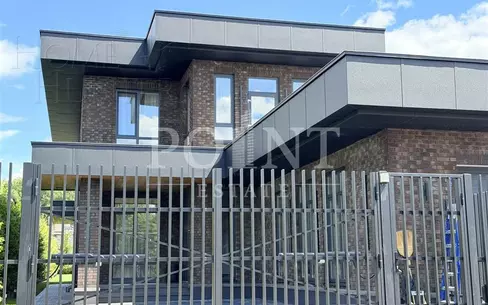 2-этажный коттедж 340 м² с отделкой