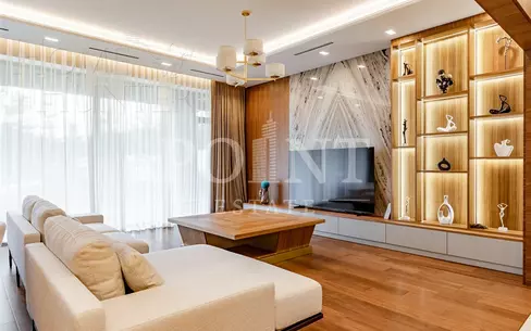 2-этажный коттедж 1 100 м² с отделкой