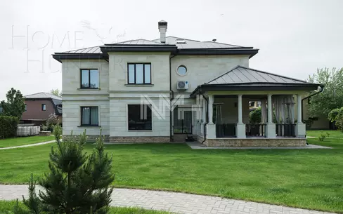 2-этажный коттедж 670.5 м² с отделкой